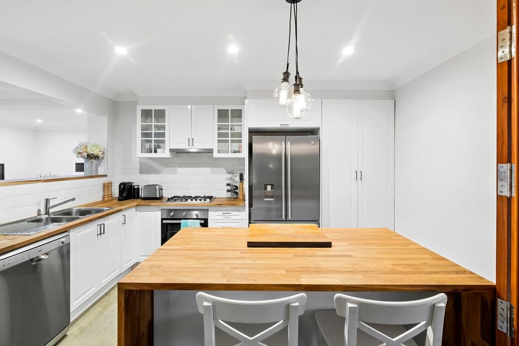 6 Kallara Street, Tugun QLD 4224, Tugun - Thumbnail 2
