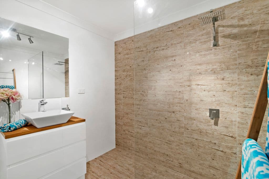 6 Kallara Street, Tugun QLD 4224, Tugun - Thumbnail 5