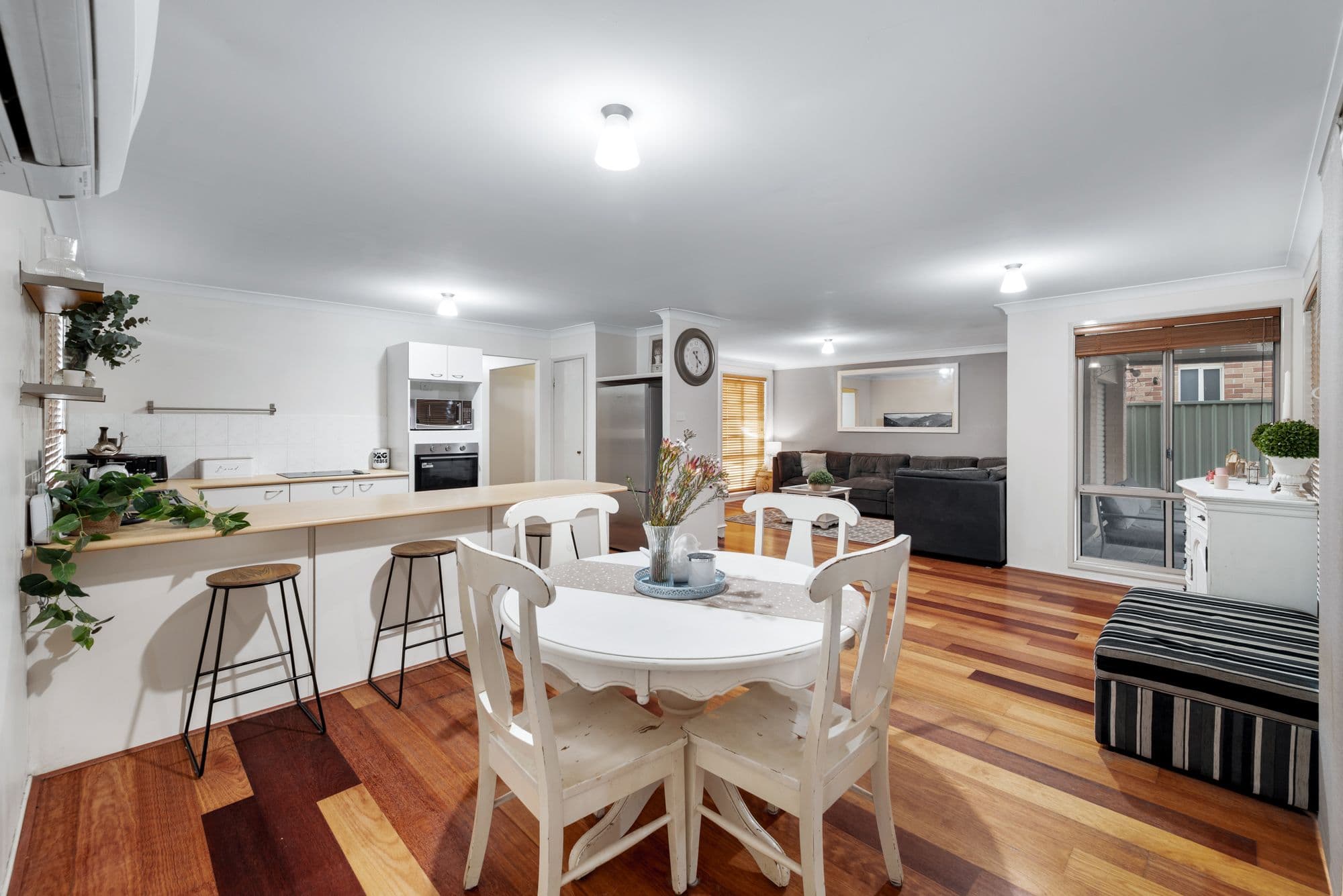 24 Aberdeen Circuit, Glenmore Park NSW 2745, Glenmore Park - Thumbnail 4