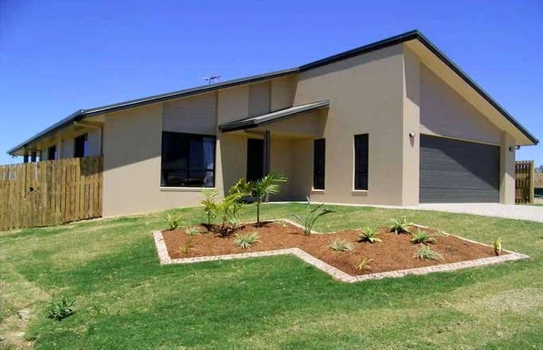 11 Hawkins Street, BUCASIA QLD 4750, Bucasia - Image 1