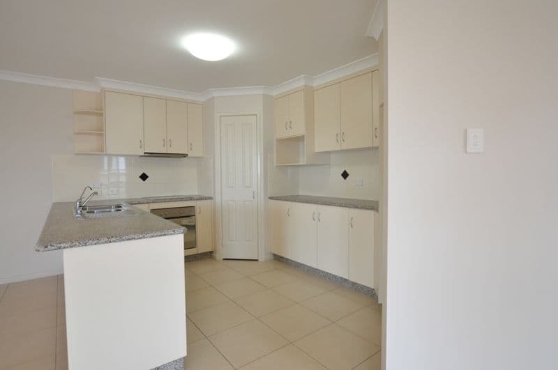 11 Hawkins Street, BUCASIA QLD 4750, Bucasia - Thumbnail 2