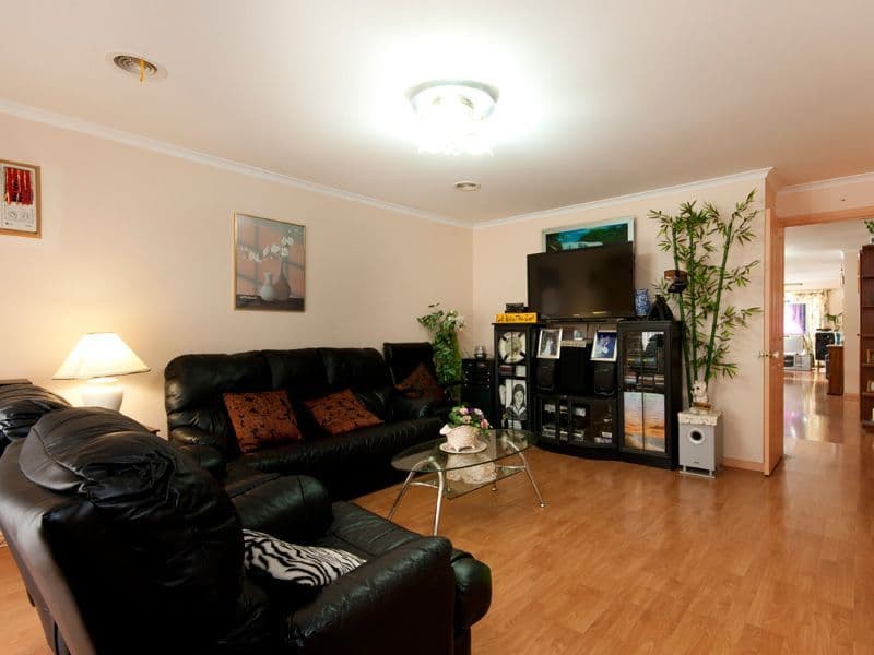 38 Sharpe Court, BERWICK VIC 3806, Berwick - Thumbnail 3