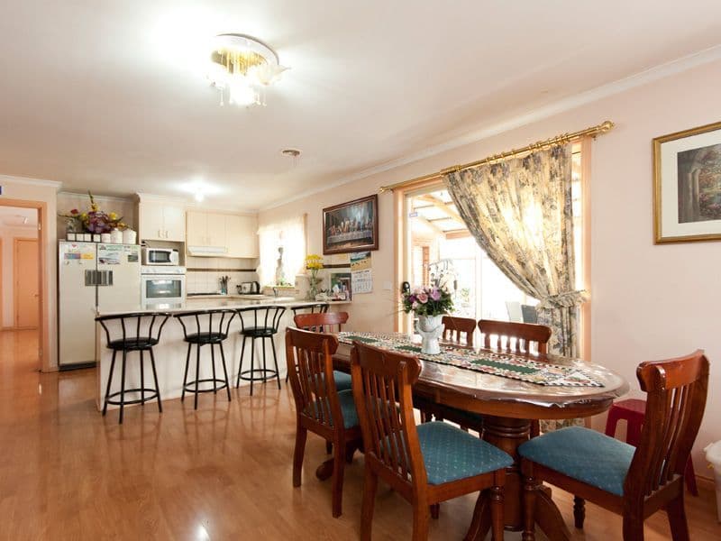 38 Sharpe Court, BERWICK VIC 3806, Berwick - Thumbnail 6