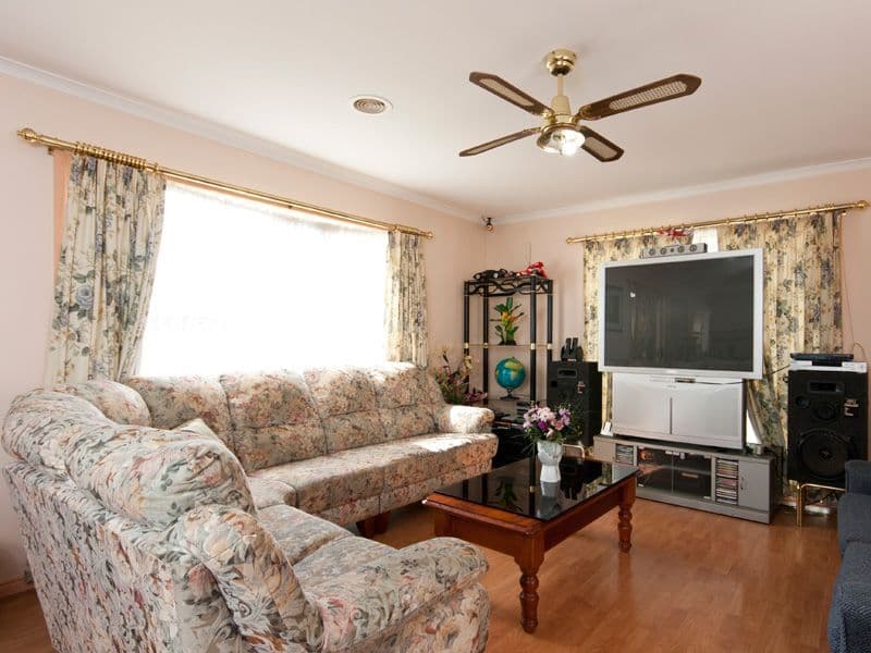 38 Sharpe Court, BERWICK VIC 3806, Berwick - Thumbnail 7