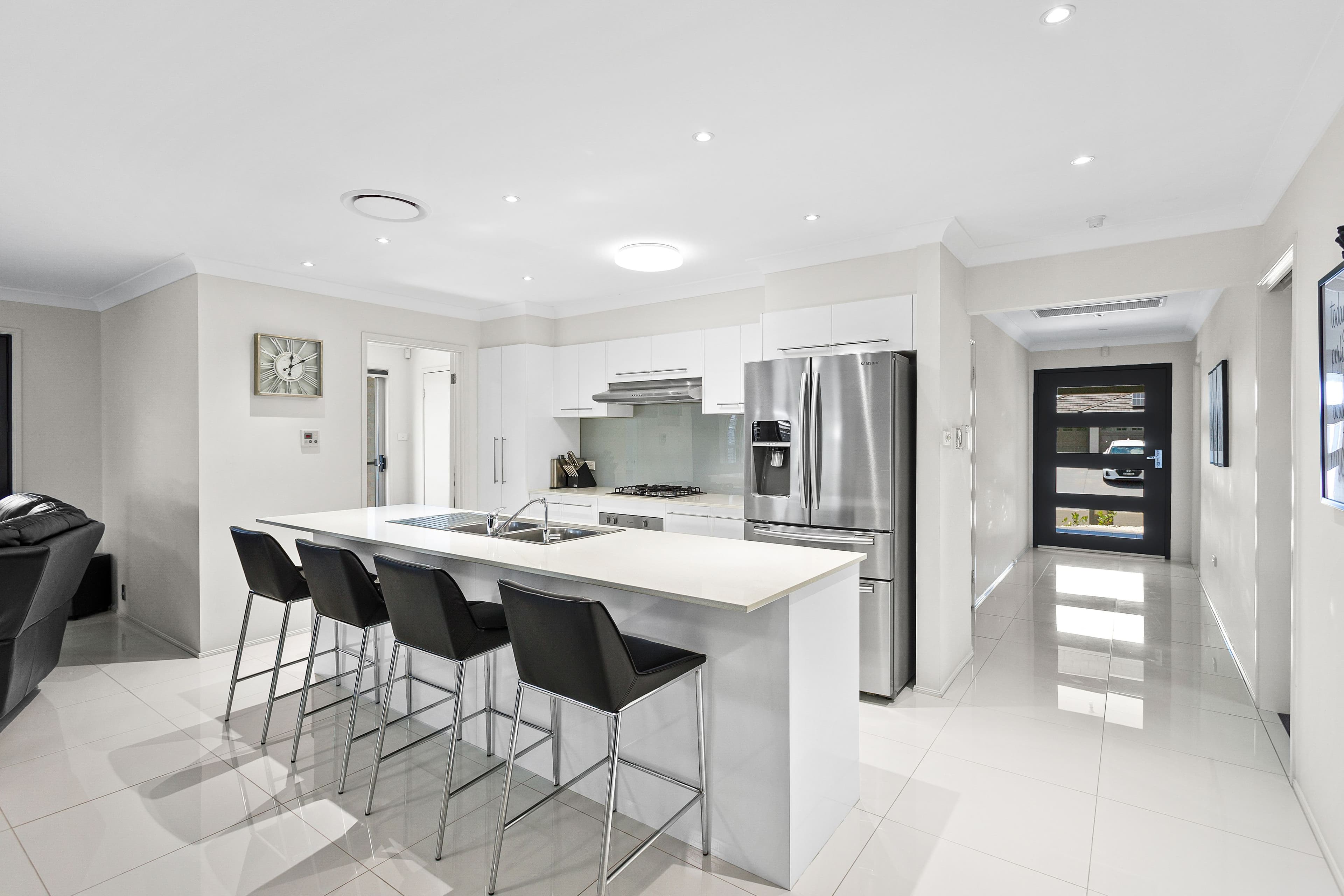 4 Bayview Avenue, Haywards Bay NSW 2530, Haywards Bay - Thumbnail 2