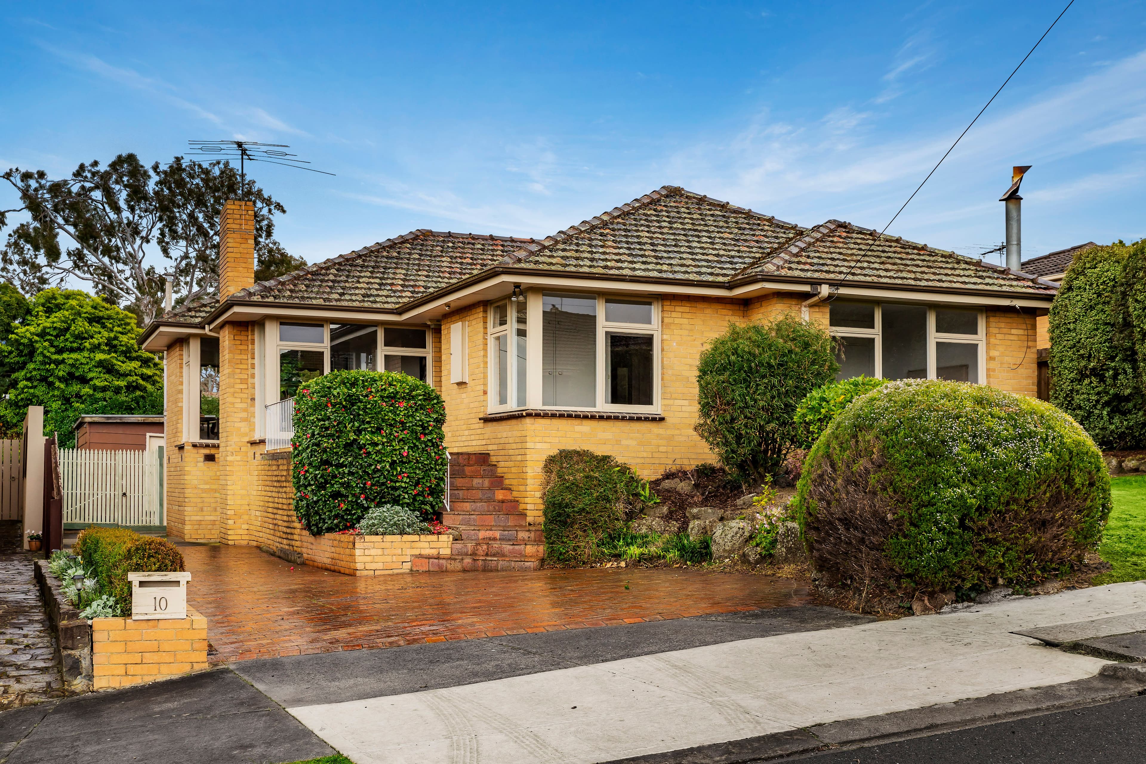 10 Rhonda Street, Rosanna VIC 3084, Rosanna - Image 1