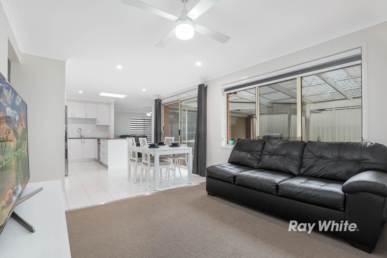 20 Farmer Close, Glenwood - Thumbnail 3