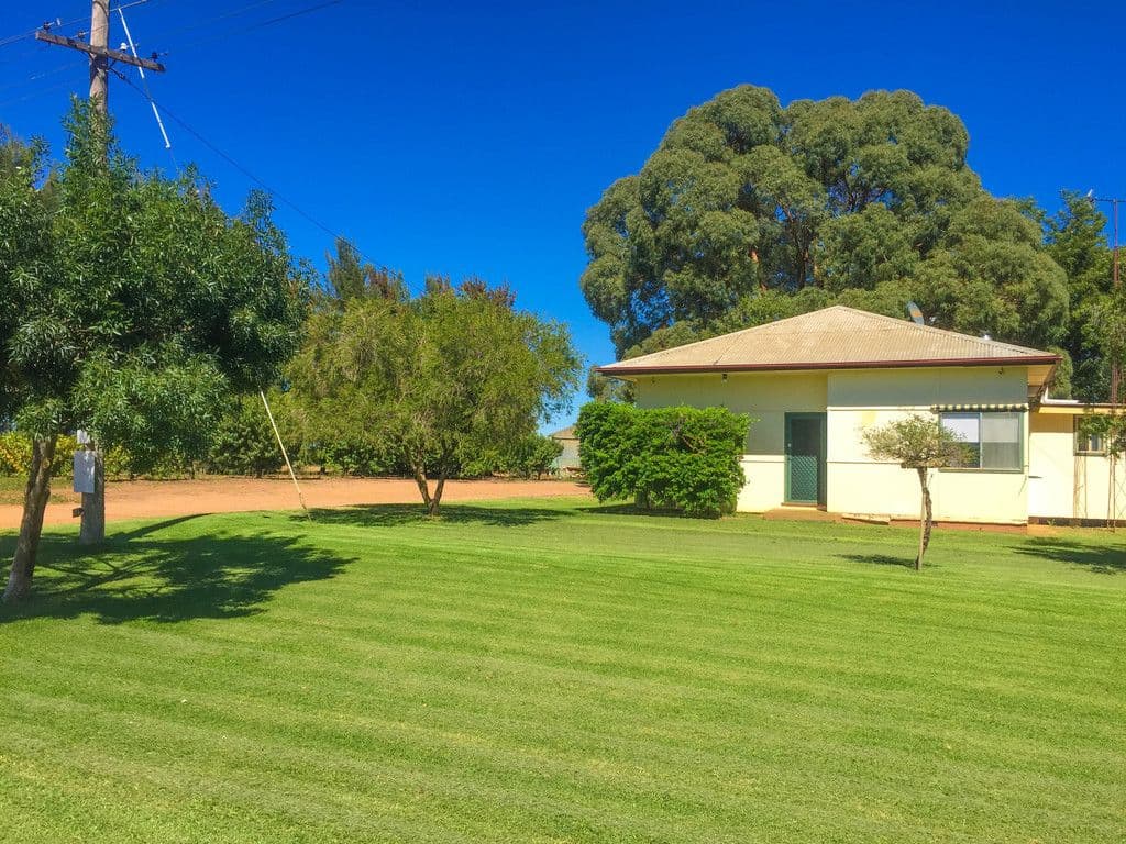 138 Cassia Road, Leeton - Thumbnail 2