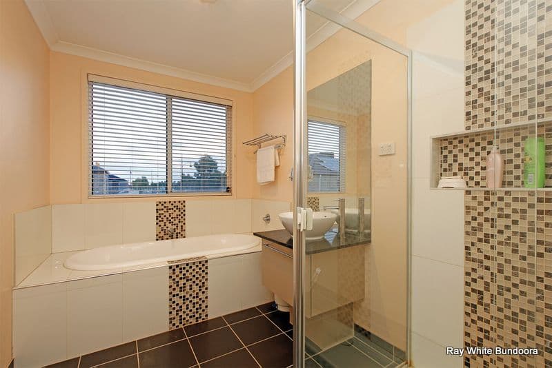 2 Chatsworth Avenue, MERNDA VIC 3754, Mernda - Thumbnail 4