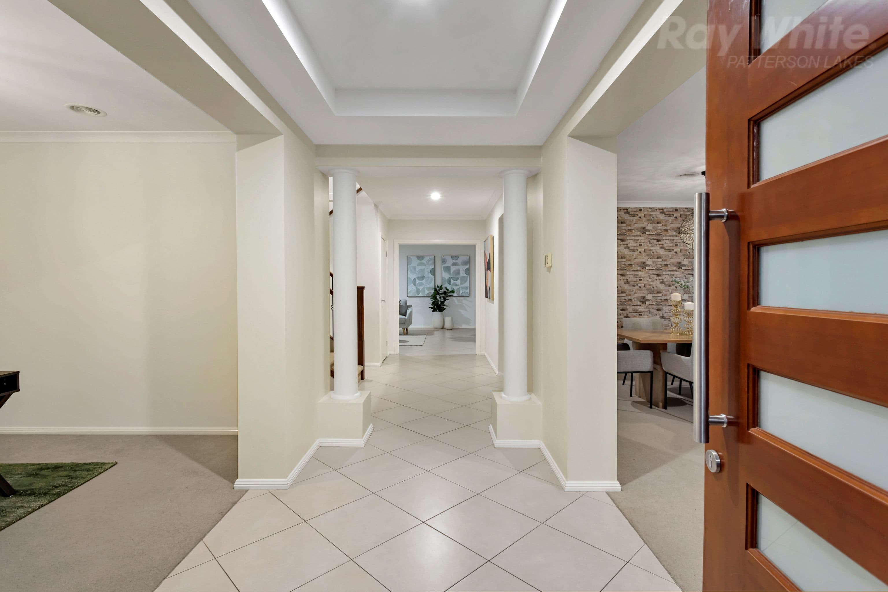 33 Island Point Avenue, Waterways VIC 3195, Waterways - Thumbnail 2