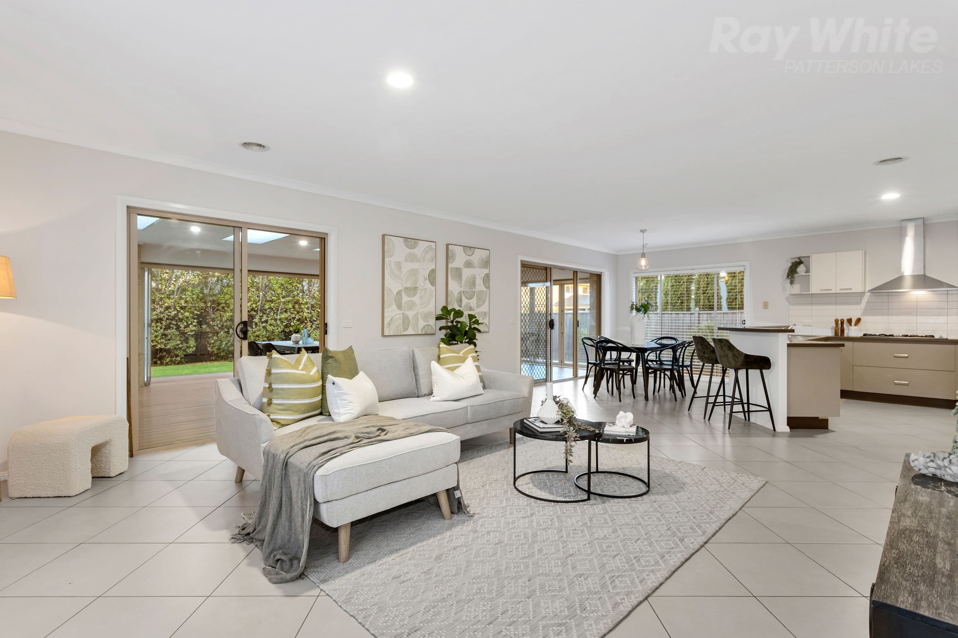 33 Island Point Avenue, Waterways VIC 3195, Waterways - Thumbnail 7