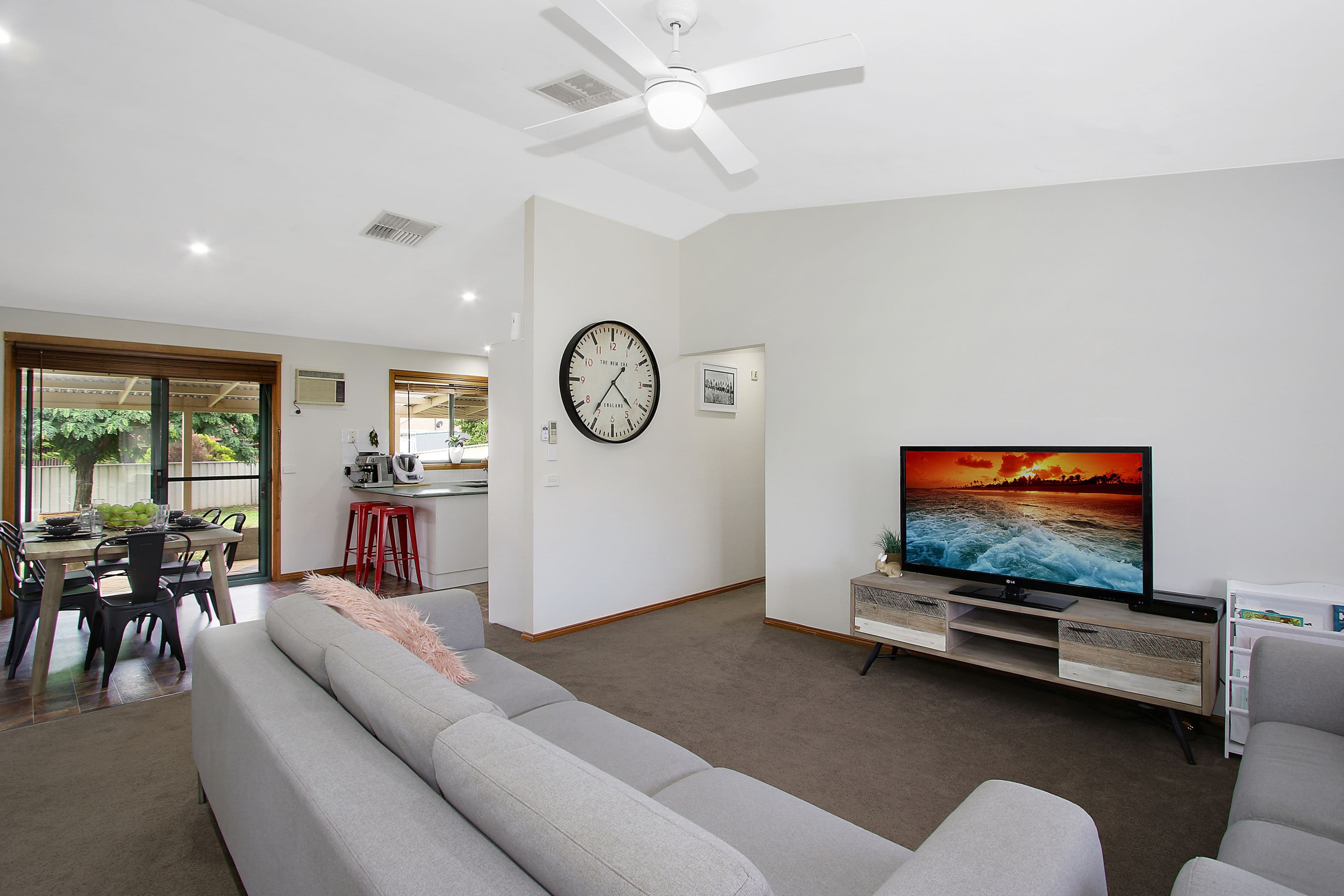 7 Hamilton Place, West Wodonga VIC 3690, West Wodonga - Thumbnail 2