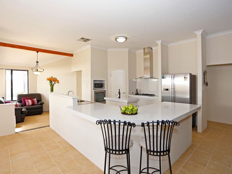 42 Rayner Drive, LANDSDALE WA 6065, Landsdale - Thumbnail 4