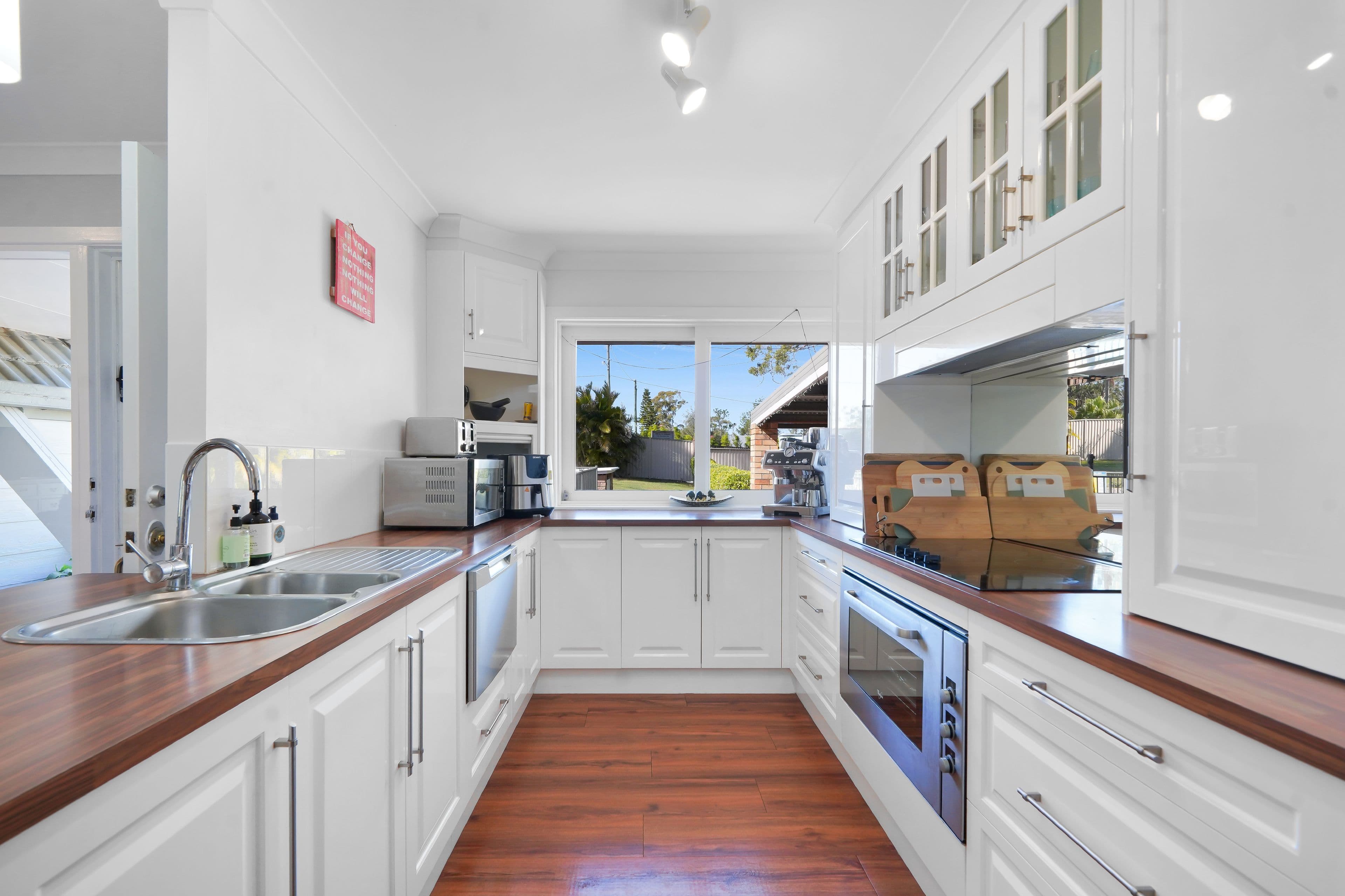 7 Connemara Road, Gaven QLD 4211, Gaven - Thumbnail 4