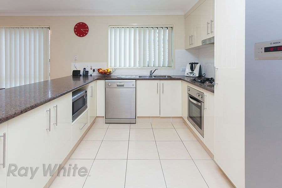 5 Driftwood Place, SPRINGFIELD LAKES QLD 4300, Springfield Lakes - Thumbnail 5