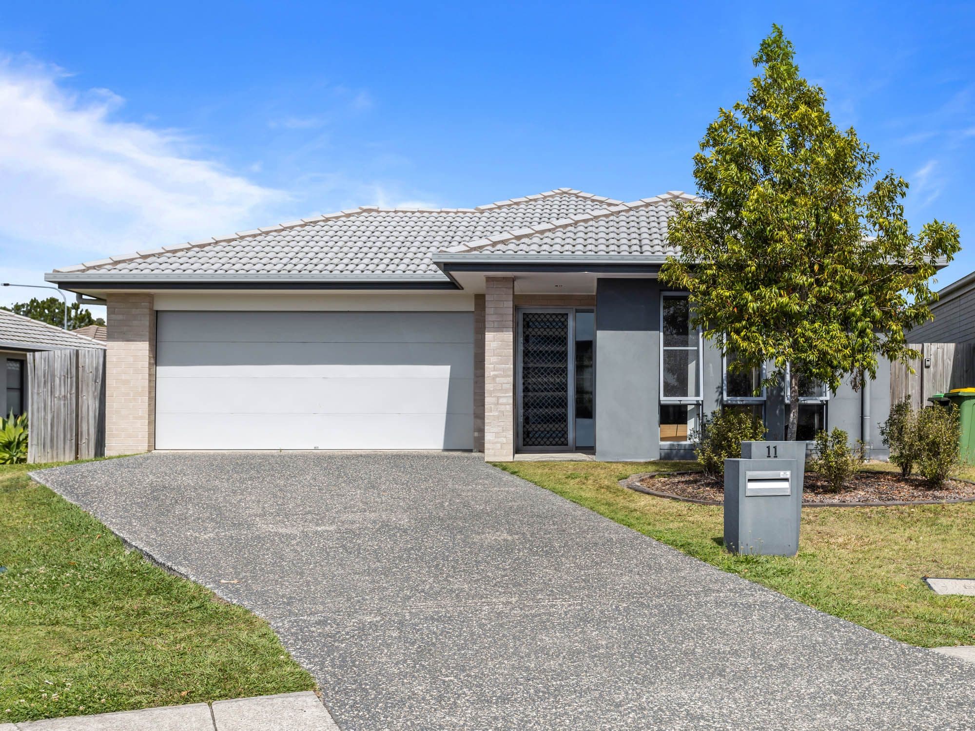 11 Lamont Street, Coomera QLD 4209, Coomera - Thumbnail 2
