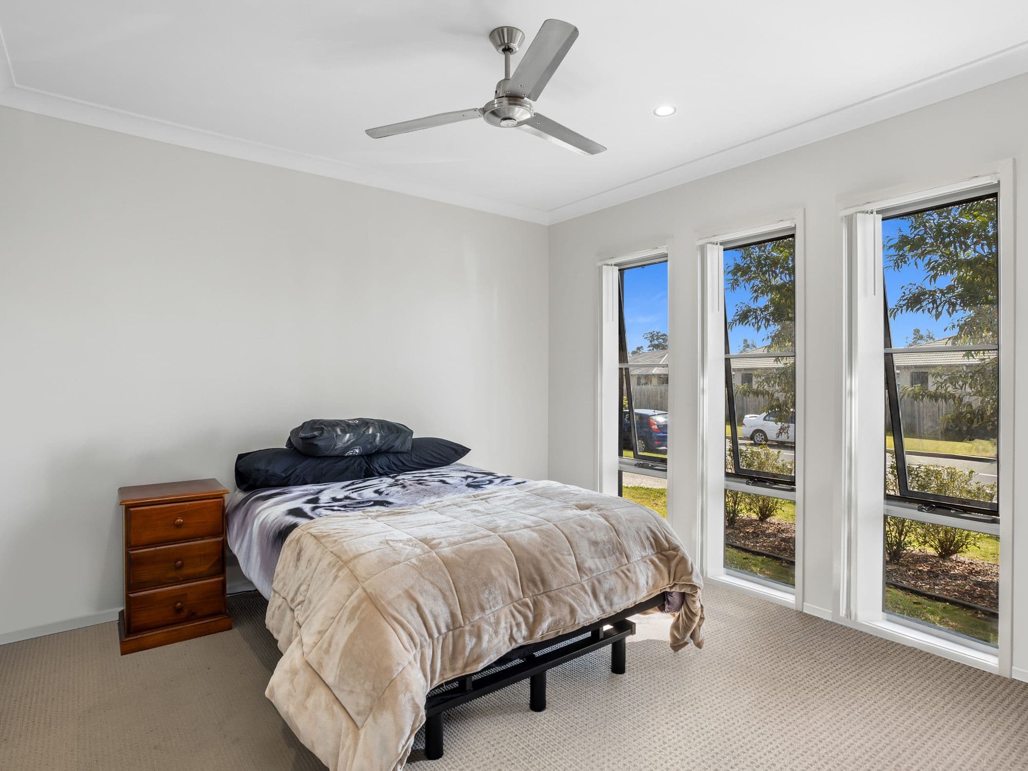 11 Lamont Street, Coomera QLD 4209, Coomera - Thumbnail 6