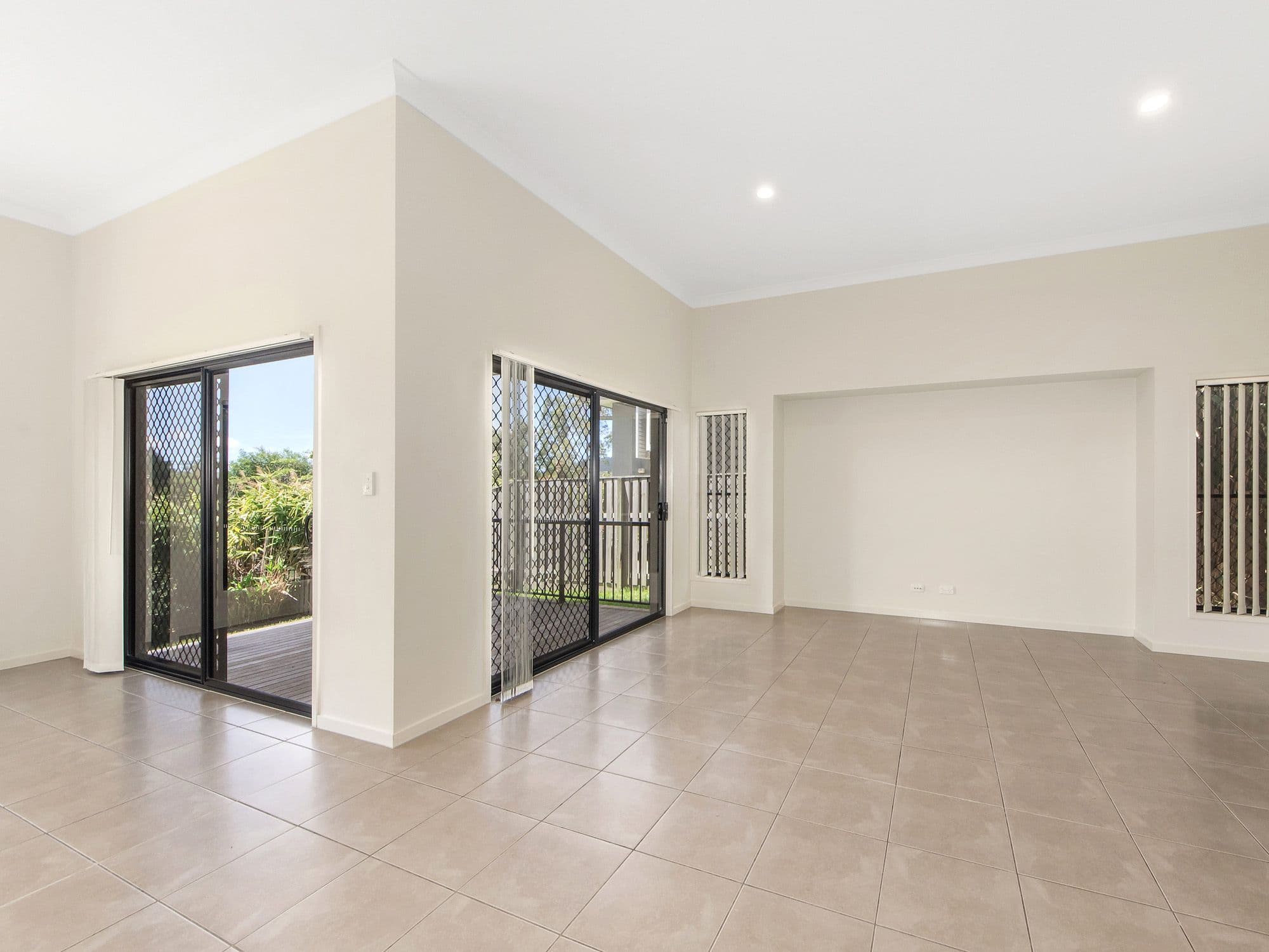 6 Riverbreeze Crescent, Maudsland QLD 4210, Maudsland - Thumbnail 6