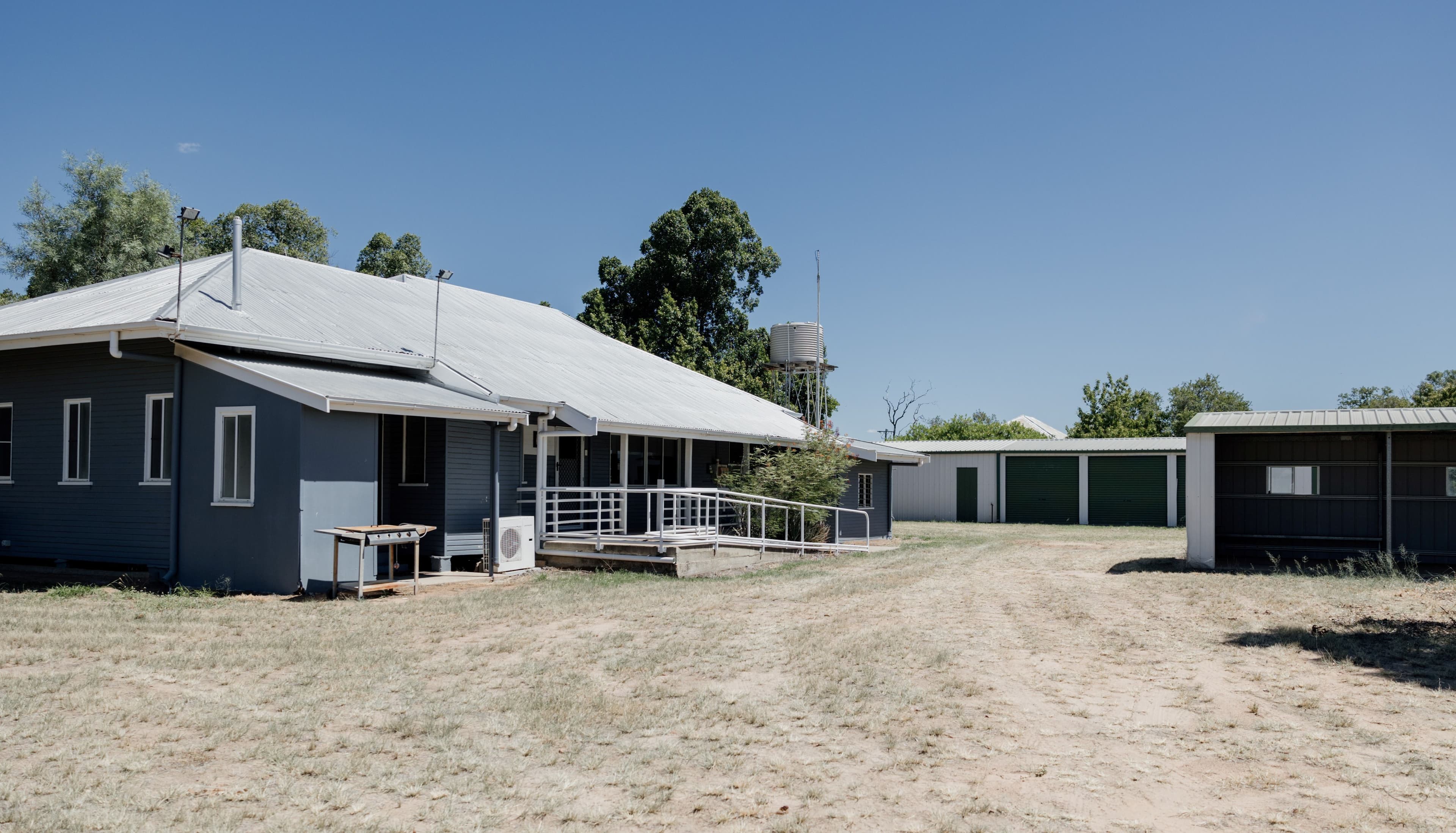 22 Coronation Drive, Blackall QLD 4472, Blackall - Thumbnail 2