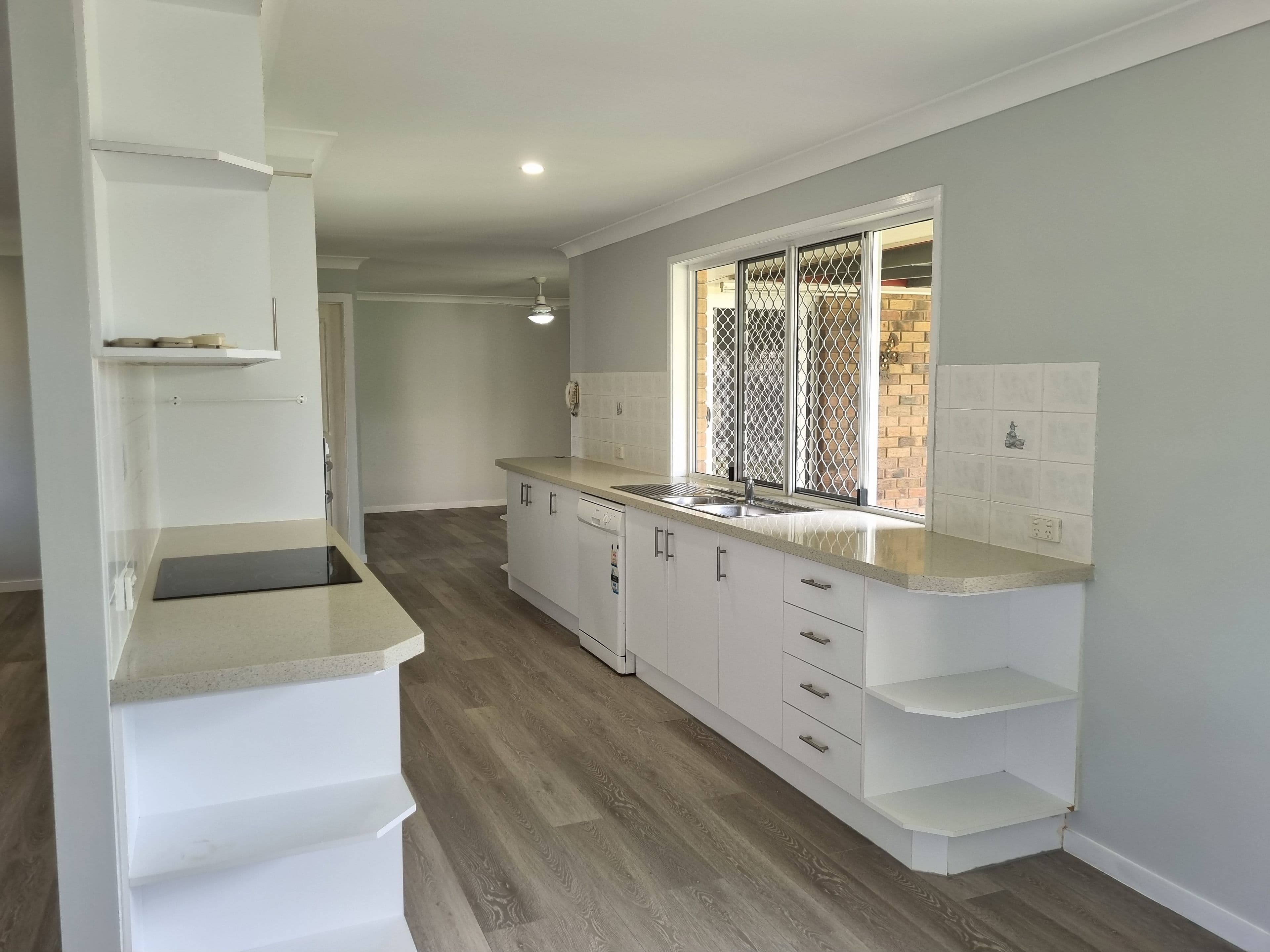 20 Geoffrey Thomas Drive, Tannum Sands QLD 4680, Tannum Sands - Thumbnail 5