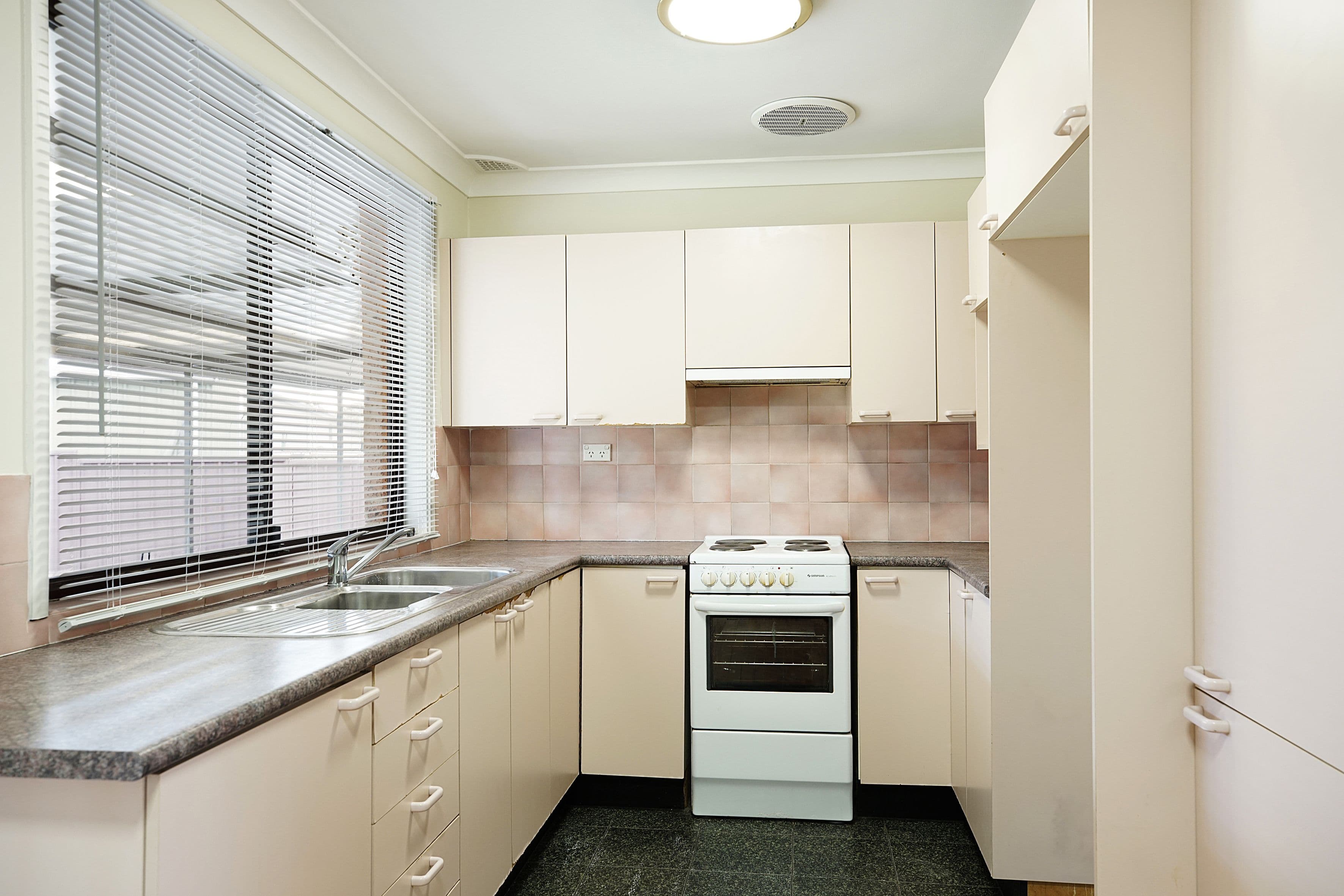 81 Pindari Drive, South Penrith - Thumbnail 3