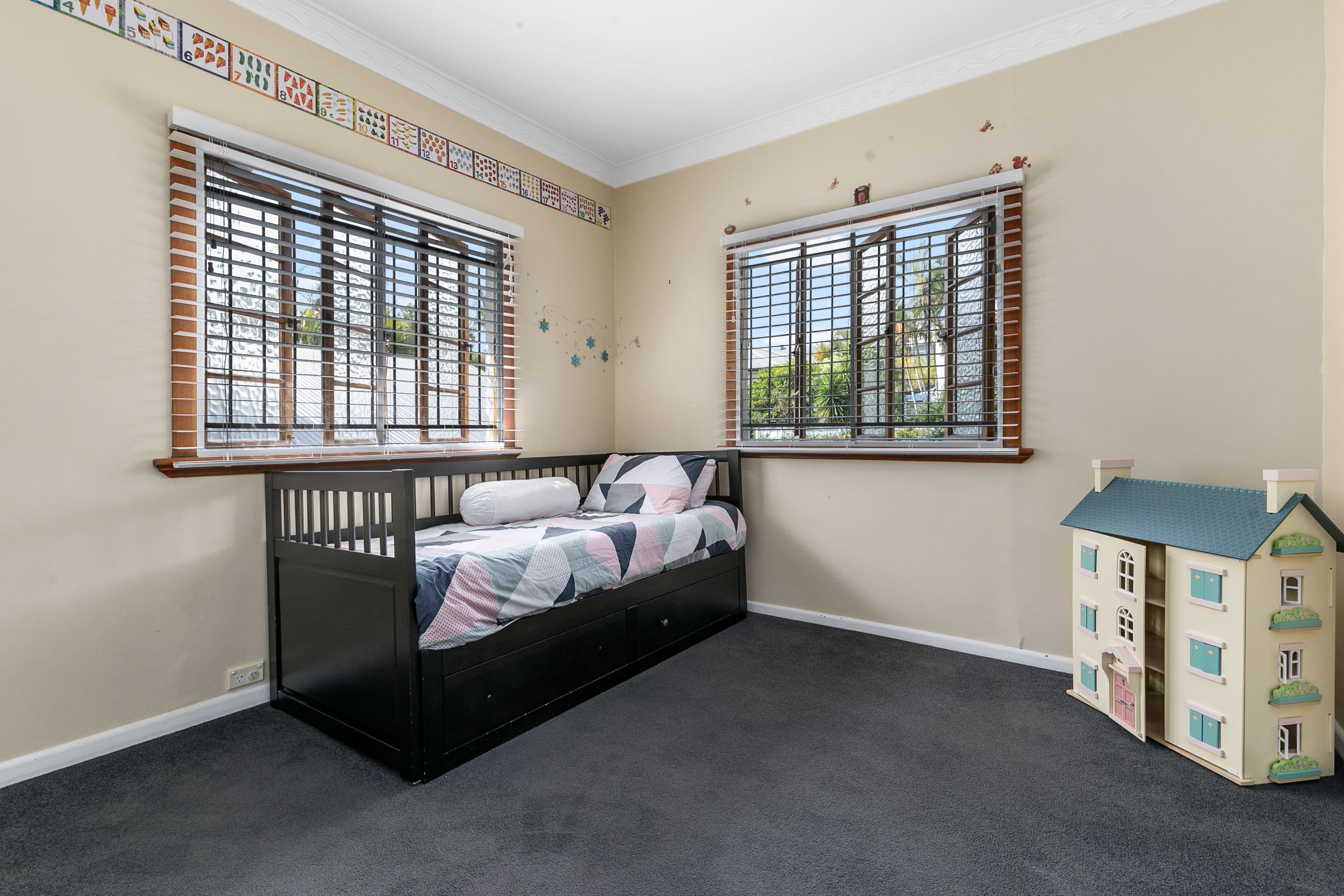 14 Grant Street, Camp Hill QLD 4152, Camp Hill - Thumbnail 5