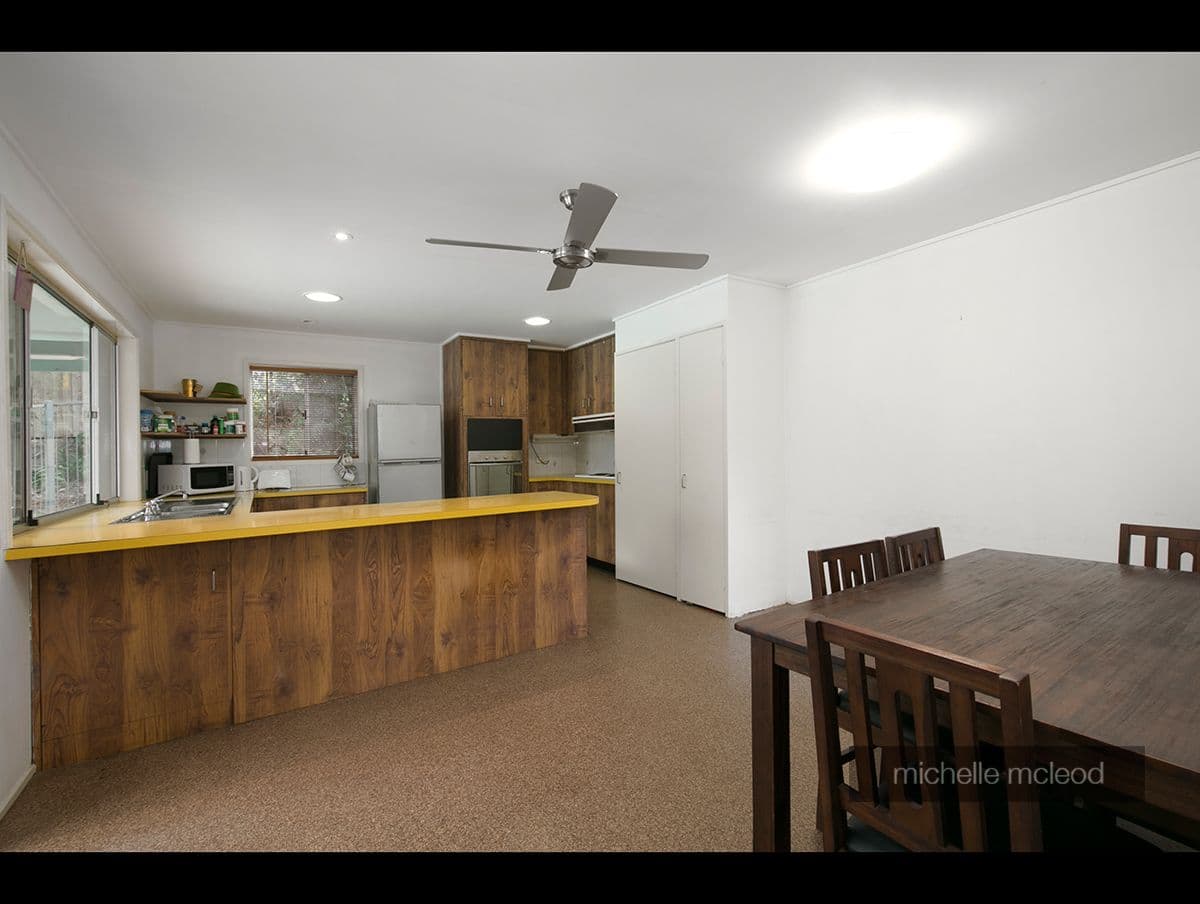 3 Larool Street, Kenmore QLD 4069, Kenmore - Thumbnail 8