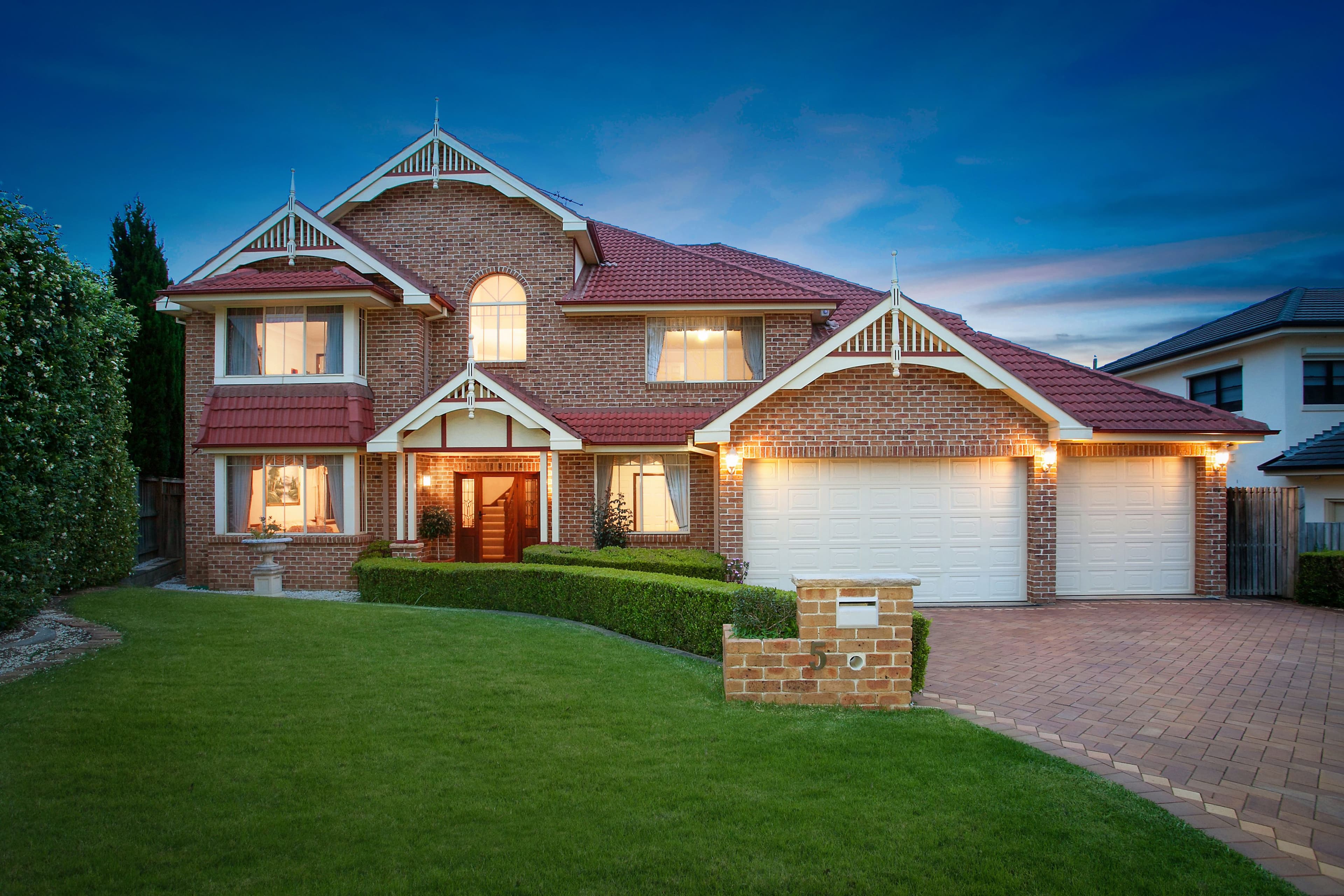 5 Lynbrook Court, Castle Hill - Image 1