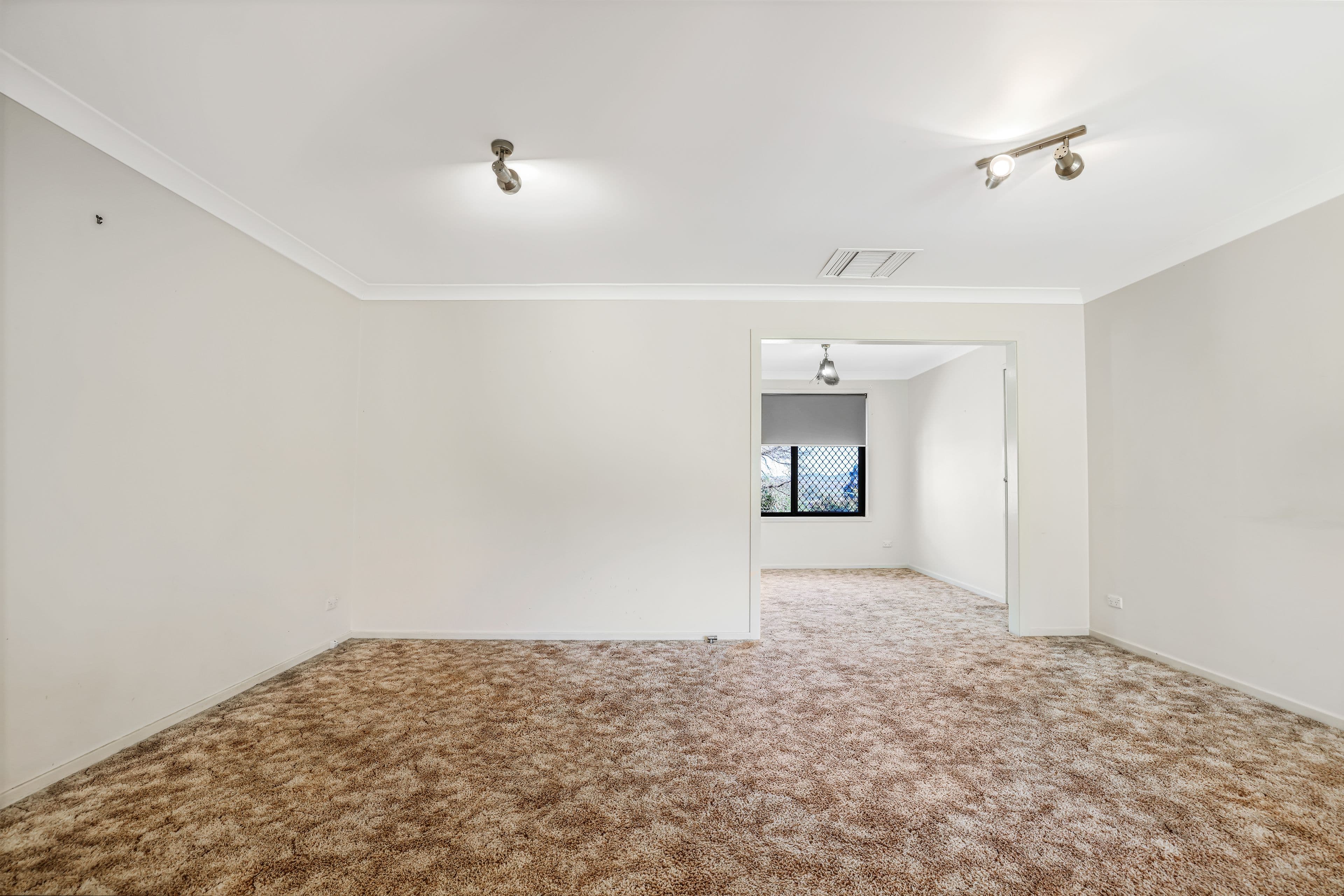 33 Lemon Gums Drive, Tamworth NSW 2340, Oxley Vale - Thumbnail 2