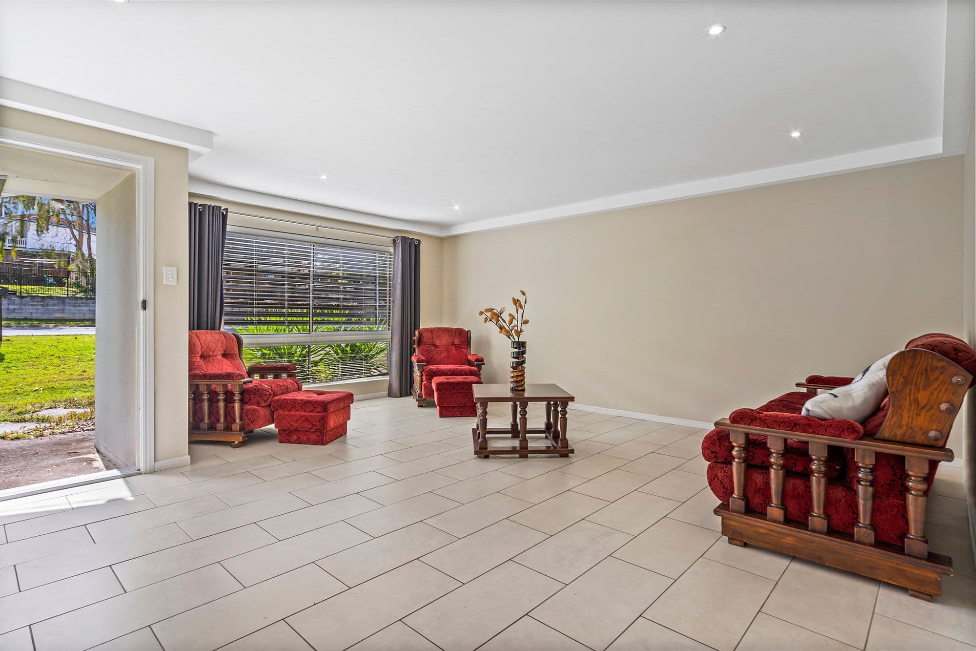 16 Stellaris Way, Rochedale South QLD 4123, Rochedale South - Thumbnail 3