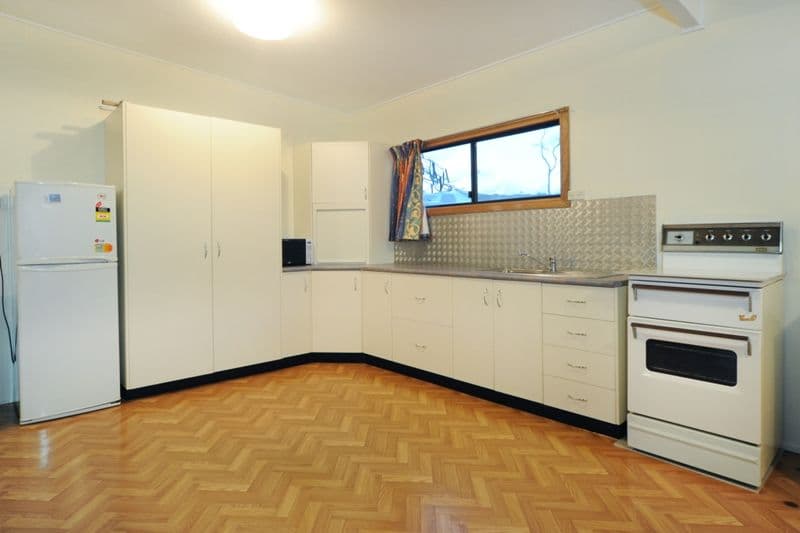 30 Pioneer Drive, DINGO BEACH QLD 4800, Dingo Beach - Thumbnail 3