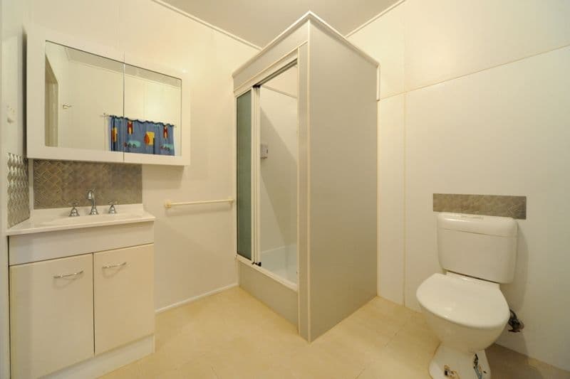 30 Pioneer Drive, DINGO BEACH QLD 4800, Dingo Beach - Thumbnail 5