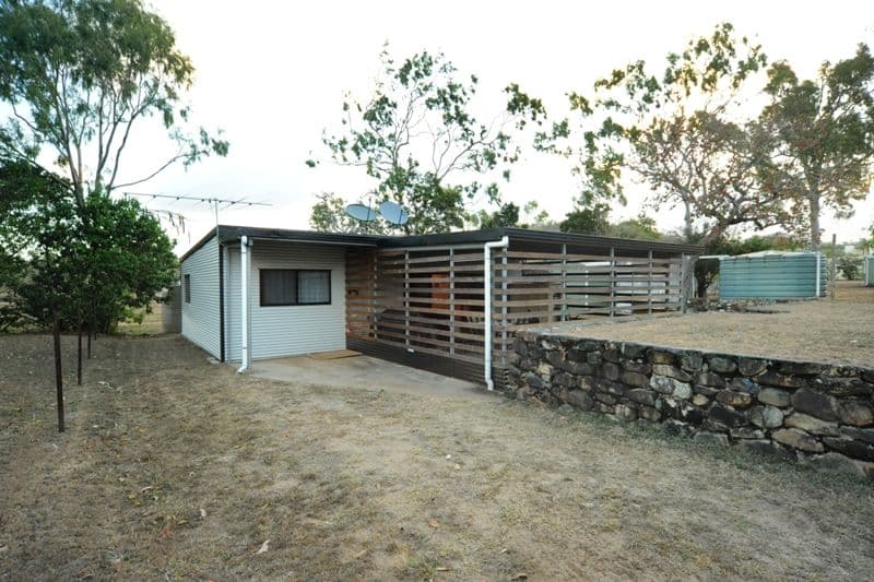 30 Pioneer Drive, DINGO BEACH QLD 4800, Dingo Beach - Thumbnail 6