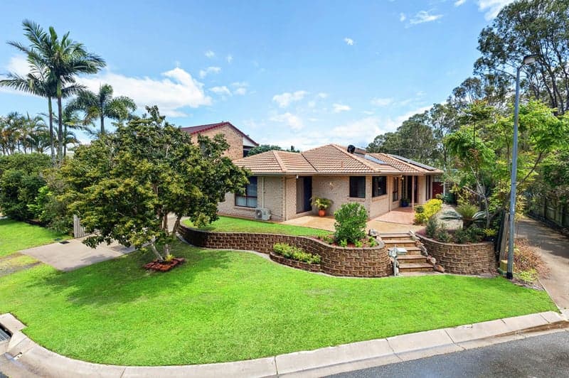 5 Mangrove Court, Rothwell - Thumbnail 3