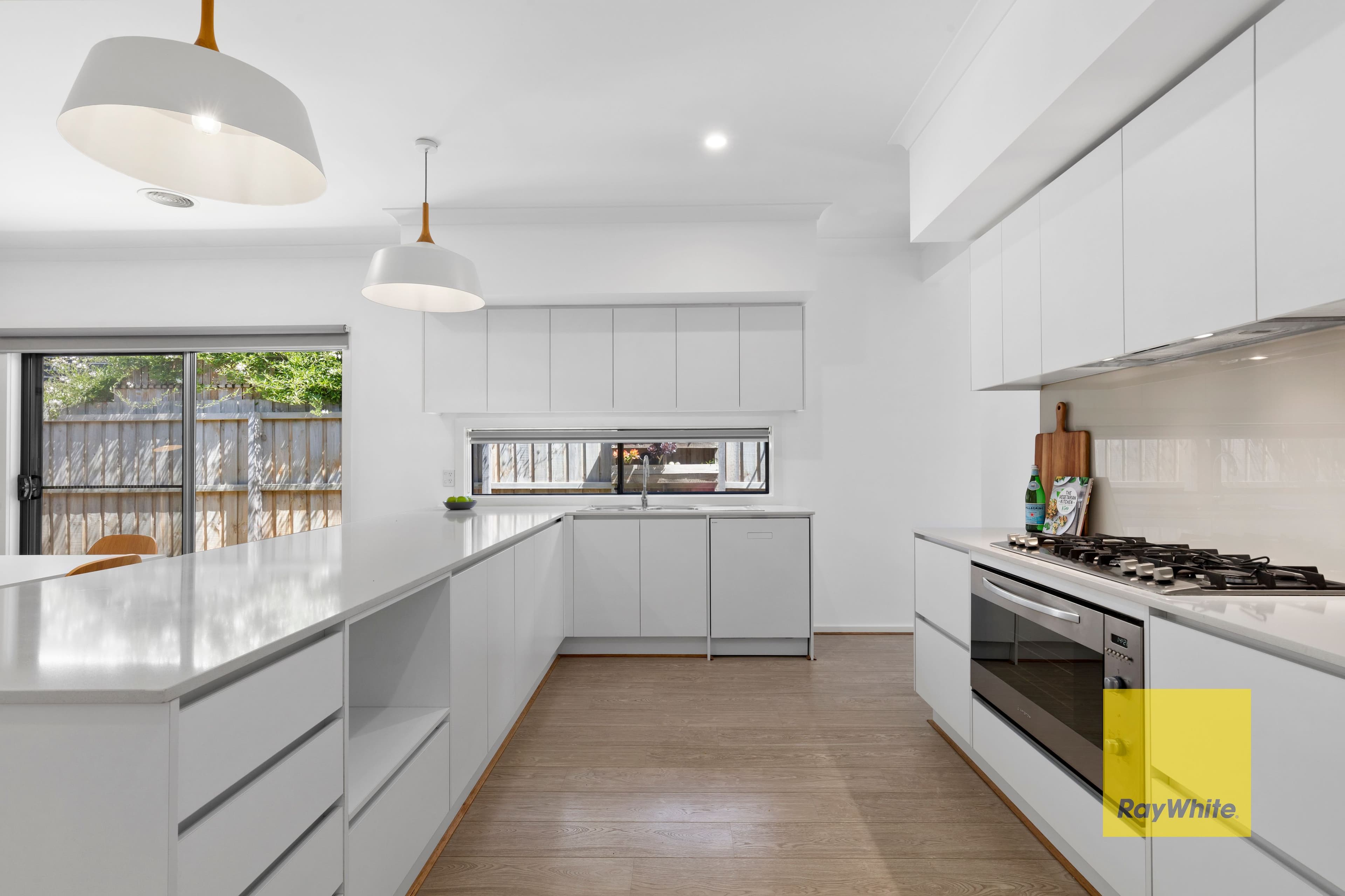 2 Lester Street, Mount Morgan, Mount Morgan - Thumbnail 2