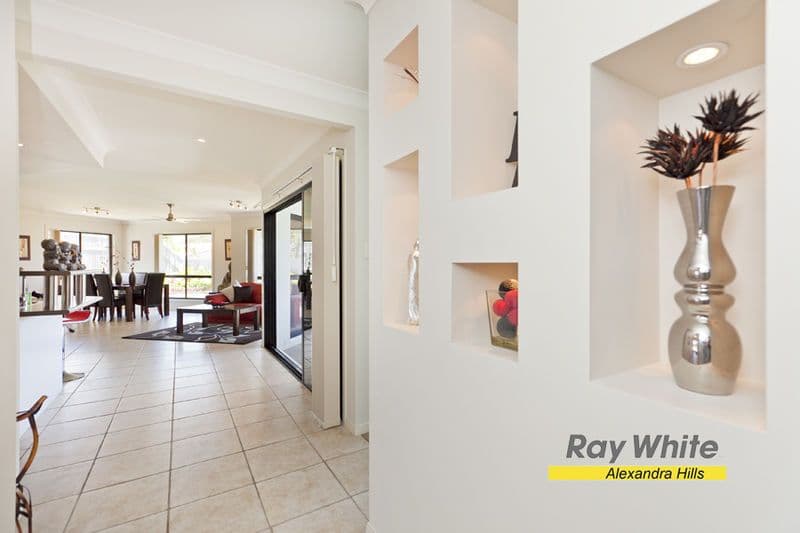 7 Anchor Place, REDLAND BAY QLD 4165, Redland Bay - Thumbnail 4