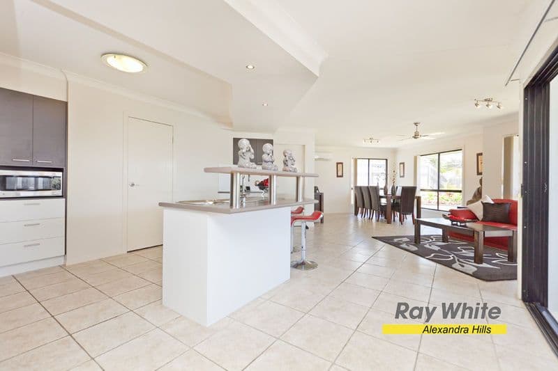 7 Anchor Place, REDLAND BAY QLD 4165, Redland Bay - Thumbnail 5