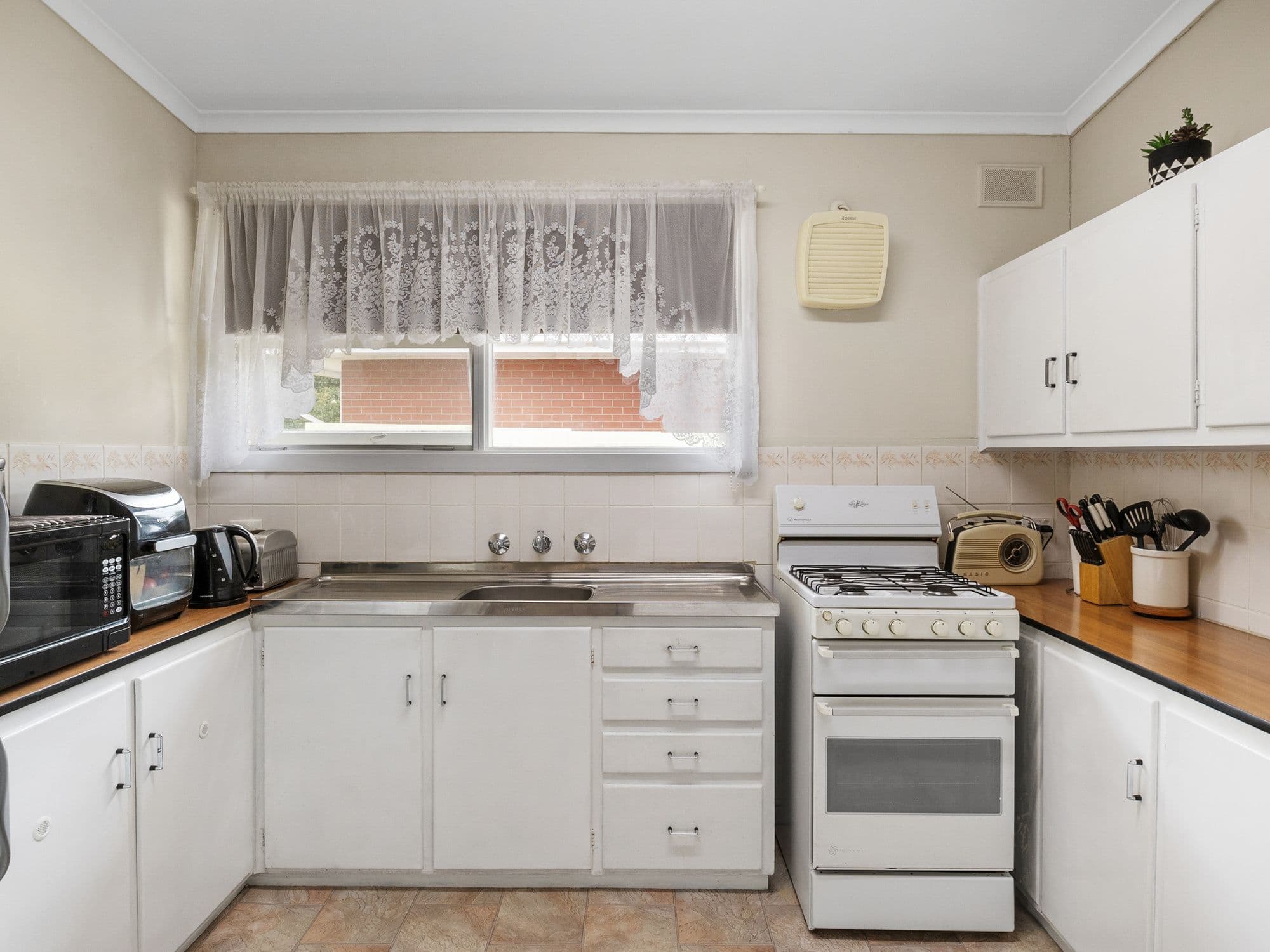 14 Elizabeth Road, Christie Downs SA 5164, Christie Downs - Thumbnail 7