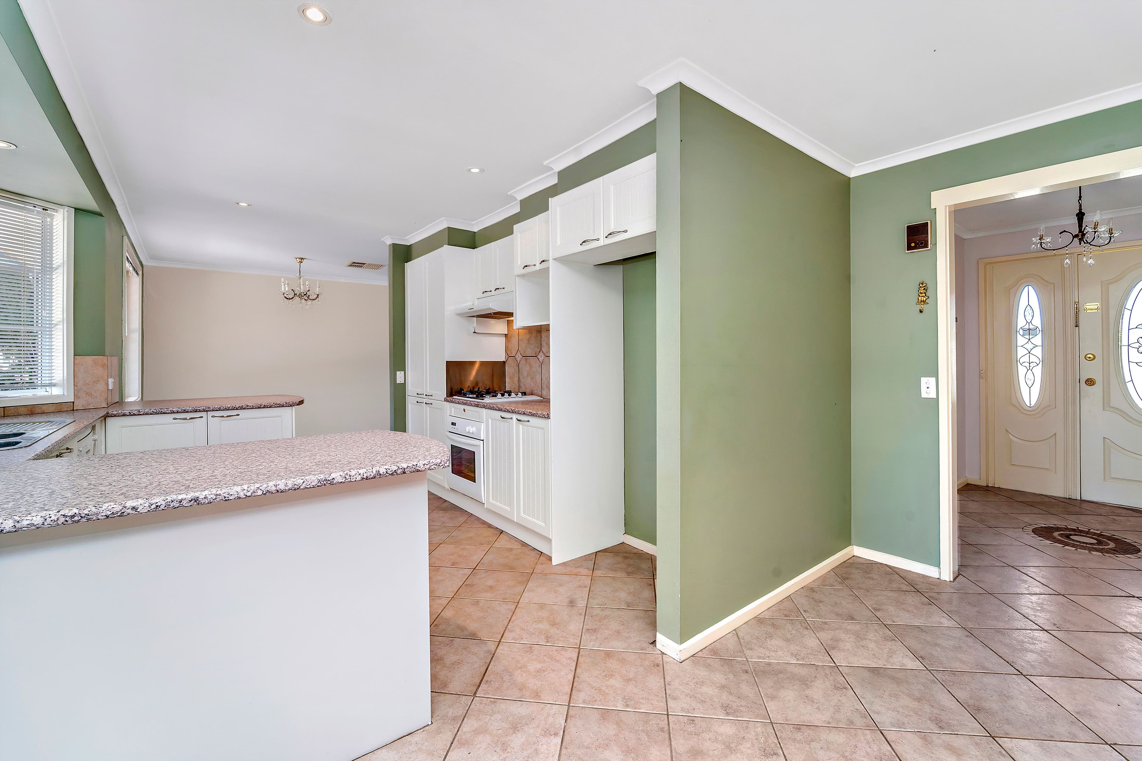 6 Severne Crescent, Kambah ACT 2902, Kambah - Thumbnail 5