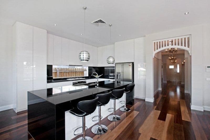 14 Erica Street, PASCOE VALE VIC 3044, Pascoe Vale - Thumbnail 3