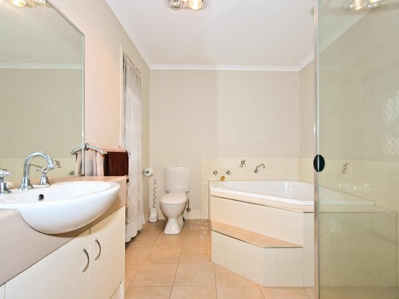 24 Cedarton Crescent, Ormeau QLD 4208, Ormeau - Thumbnail 4