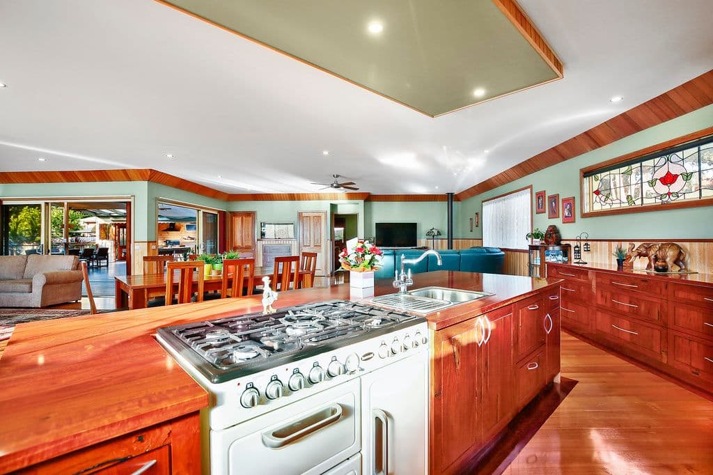 4 Martin Place, Wandin North VIC 3139, Wandin North - Thumbnail 3