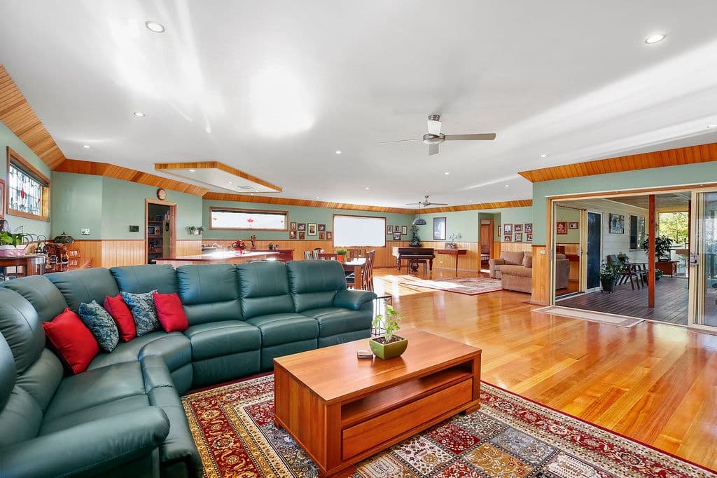 4 Martin Place, Wandin North VIC 3139, Wandin North - Thumbnail 8