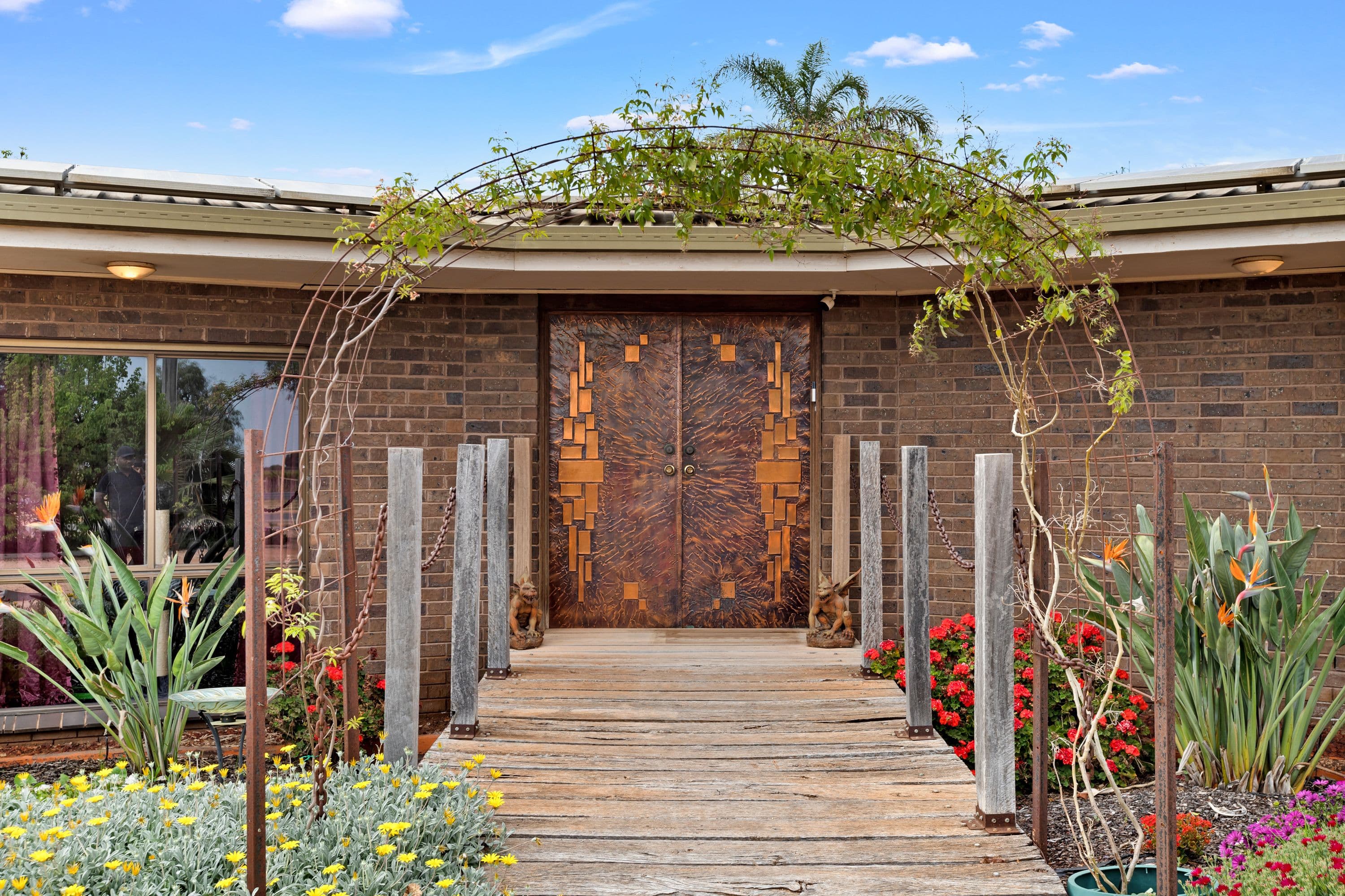 3016 & 3016A Deakin Avenue, MILDURA VIC 3500, Mildura - Thumbnail 2