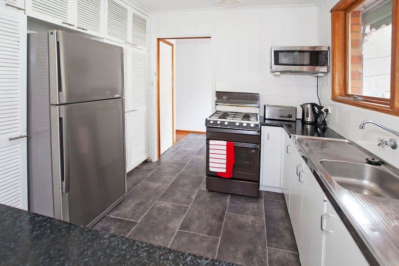 64 Belle Vue Avenue, HIGHTON VIC 3216, Highton - Thumbnail 6