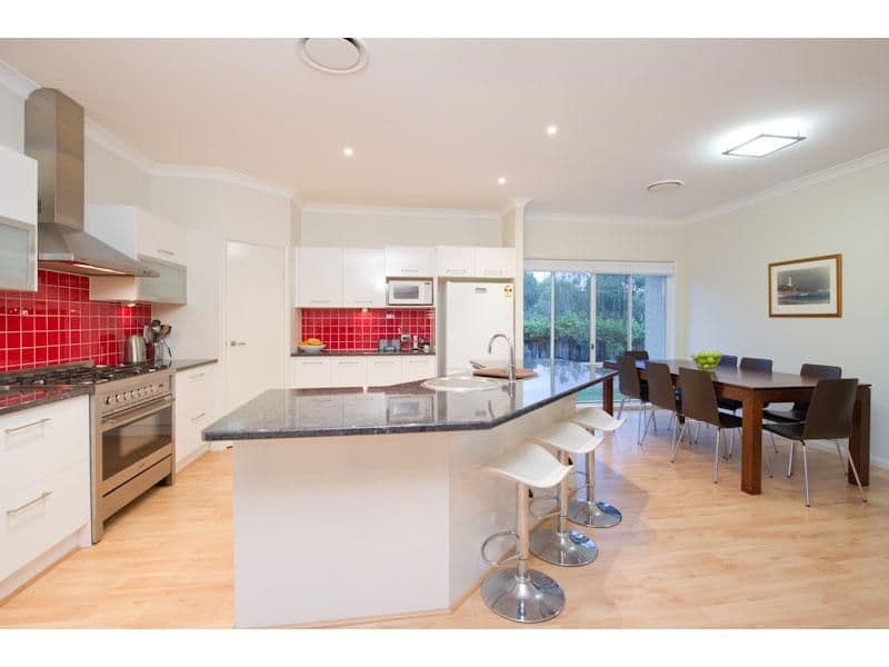 34 Highbury Place, UPPER KEDRON QLD 4055, Upper Kedron - Thumbnail 3