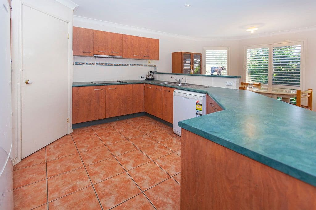 5 Neptune Street, Springfield Lakes QLD 4300, Springfield Lakes - Thumbnail 2