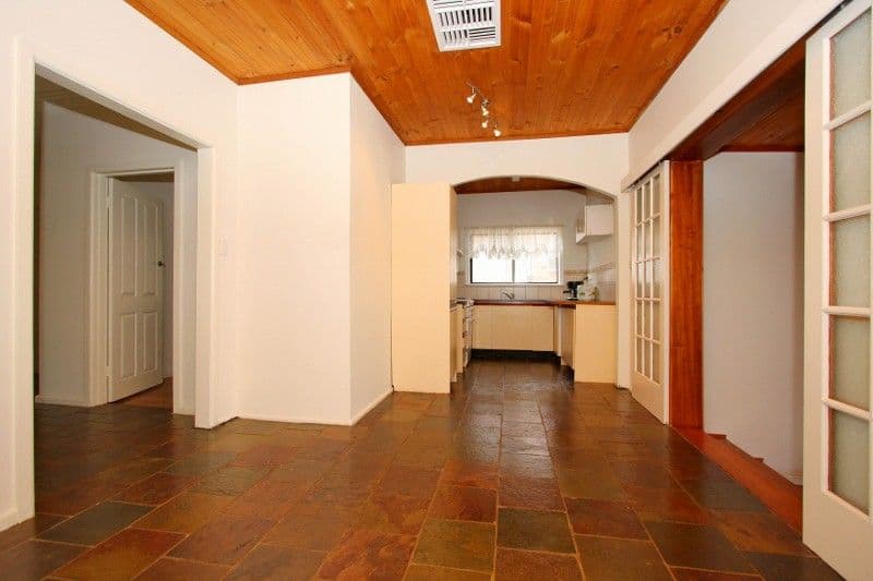 51 Cary Street, SUNSHINE NORTH VIC 3020, Sunshine North - Thumbnail 4