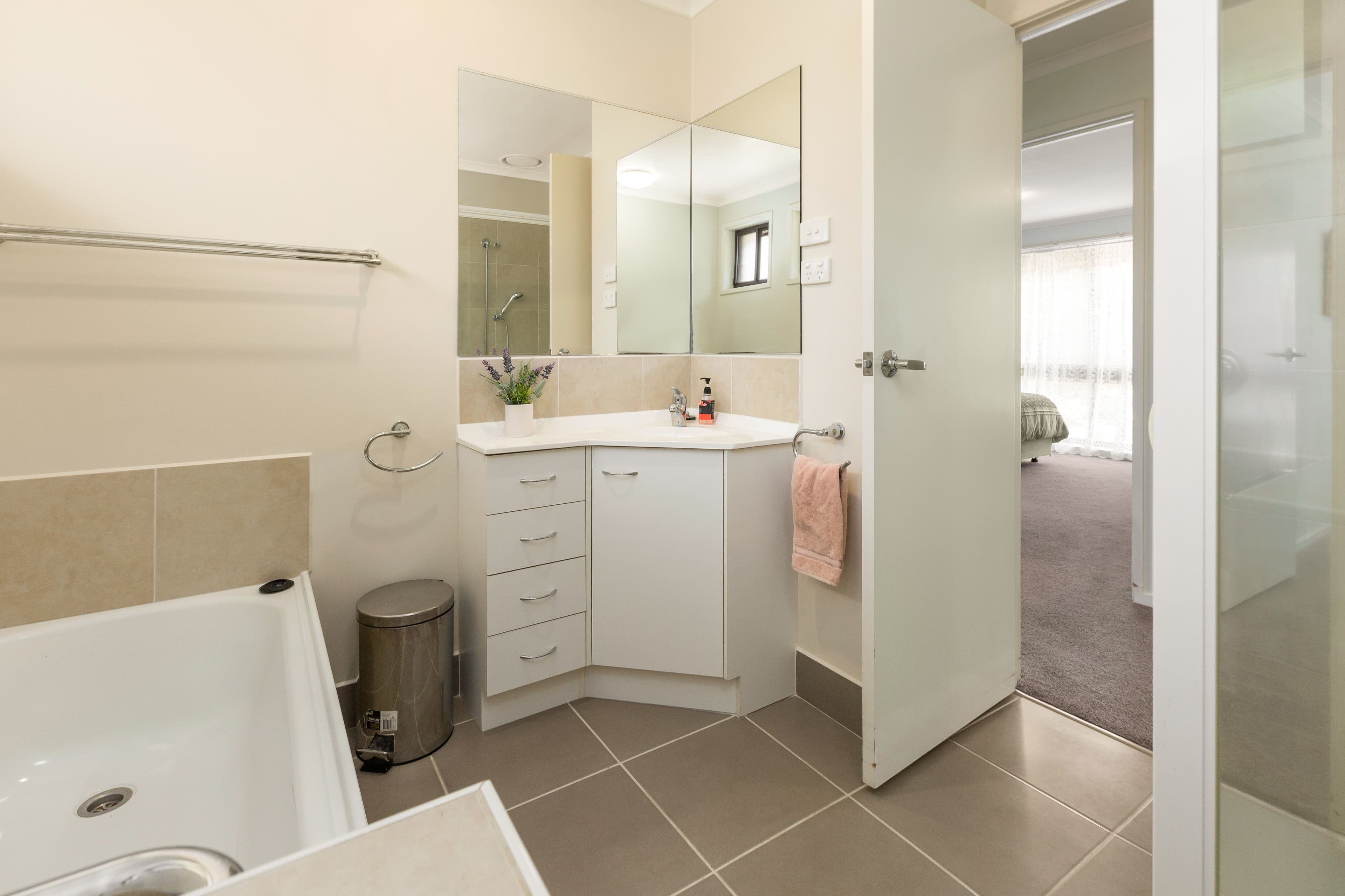 14 Lyndon Drive, Rosebud VIC 3939, Rosebud - Thumbnail 3