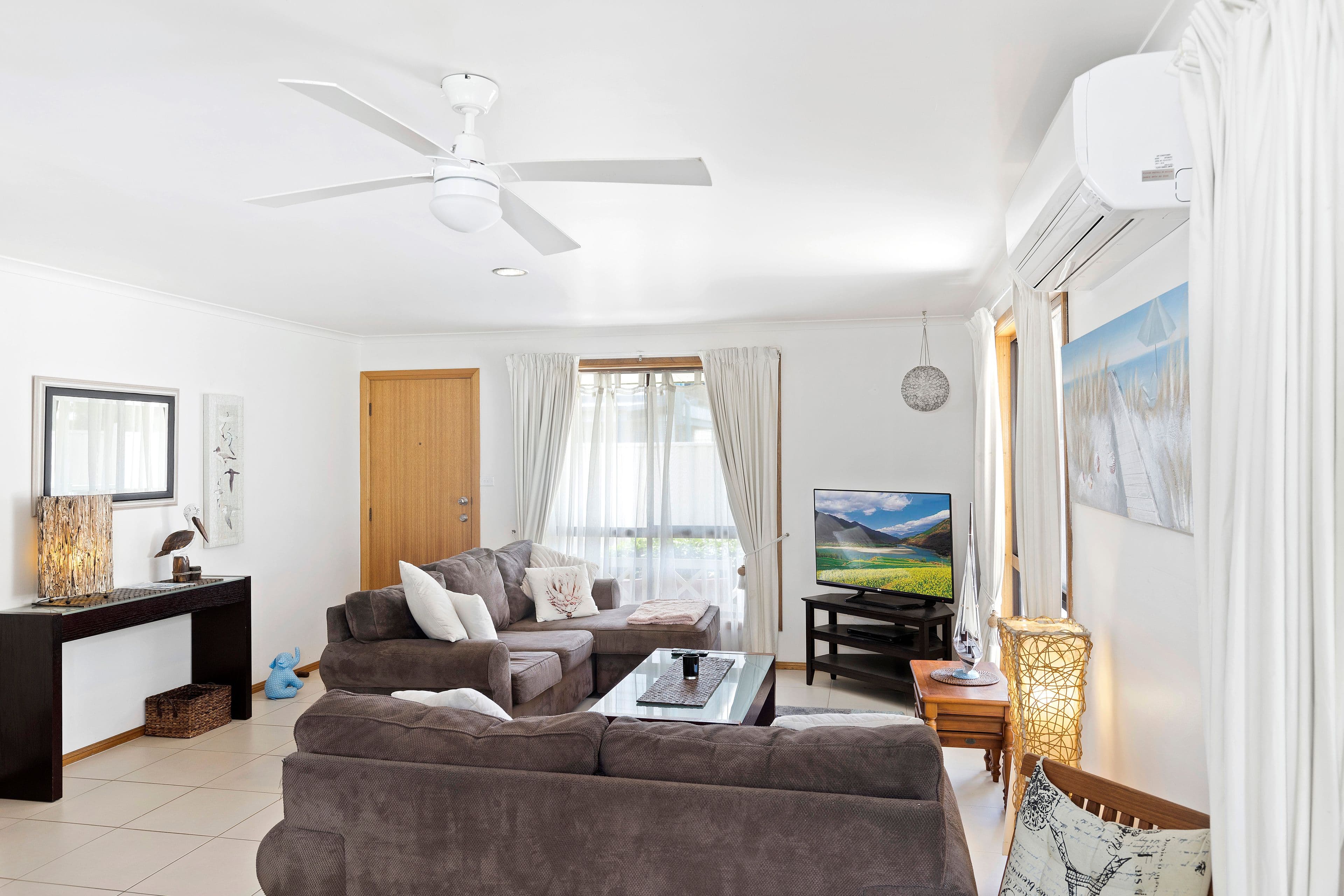 64 Ainslie Parade, Tomakin - Thumbnail 2